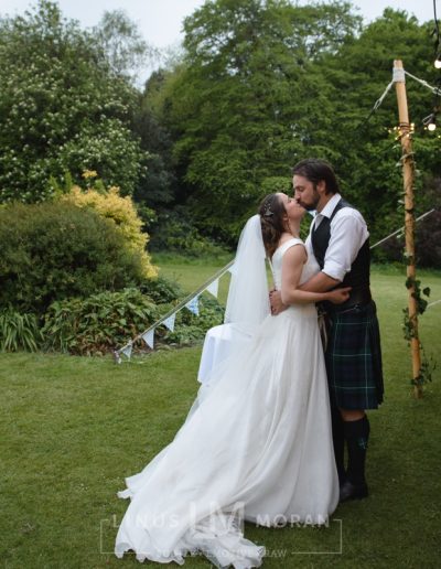 bride and groom with chino stretch tent